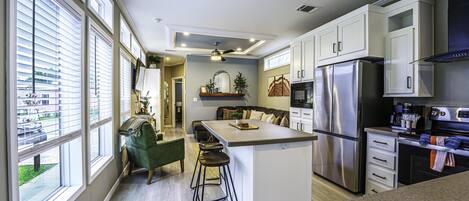 Lave-vaisselle, cafetiÚre-théiÚre