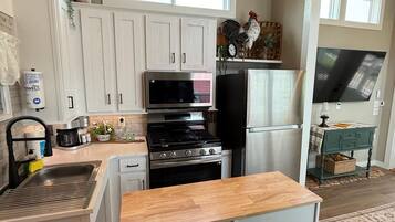 Astianpesukone, kahvin-/teenkeitin