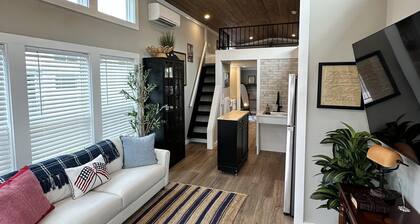 ADA 1 Bed/1 Bath w/ Loft - Pet Friendly, Sleeps 4 - ADA-Accessible, Sleeps 4 - Pet Friendly with Registration