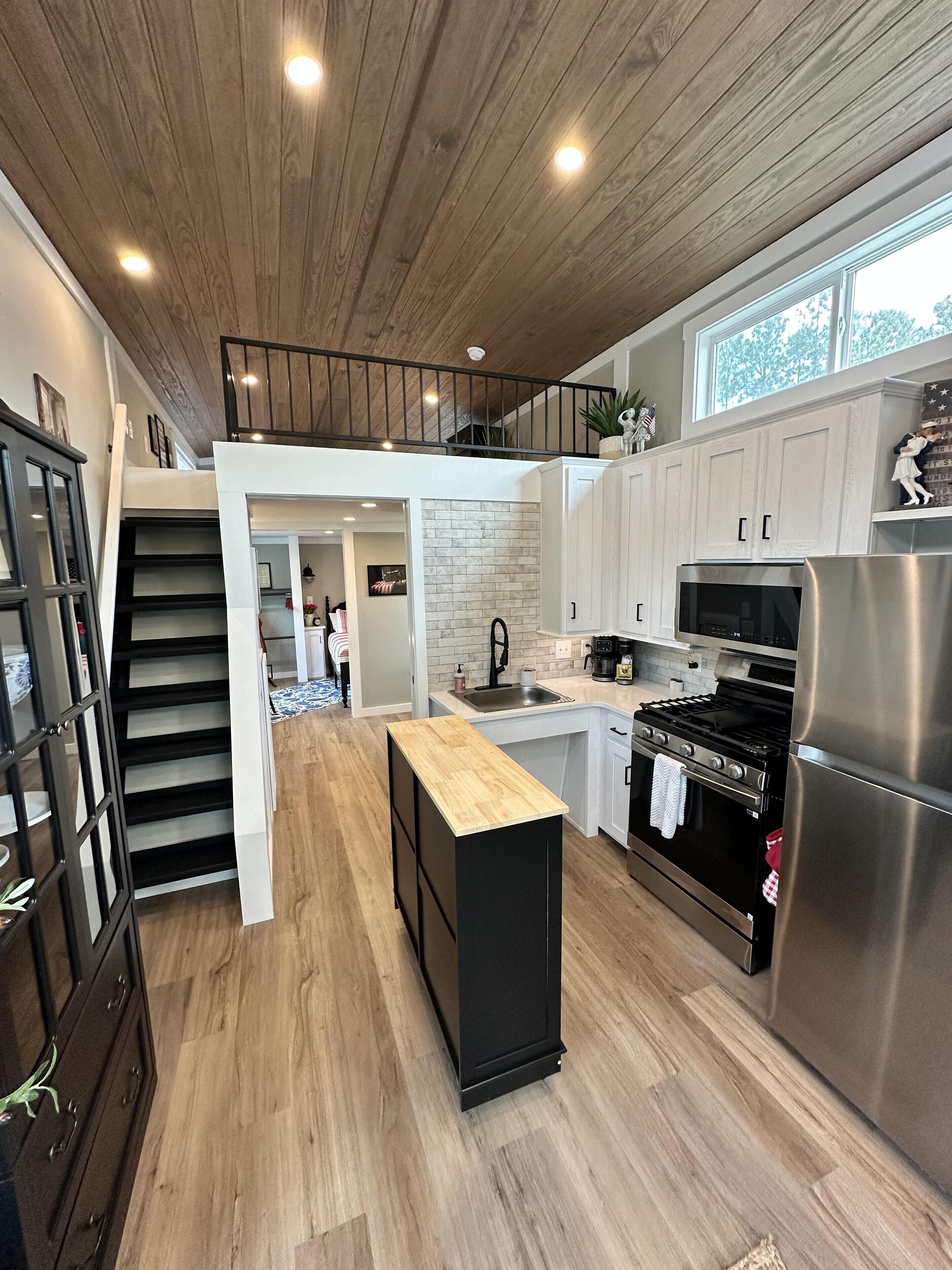 Oppvaskmaskin og kaffetrakter/tekoker