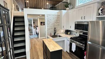 Oppvaskmaskin og kaffetrakter/tekoker