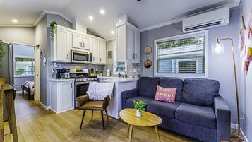 Dishwasher, coffee/tea maker