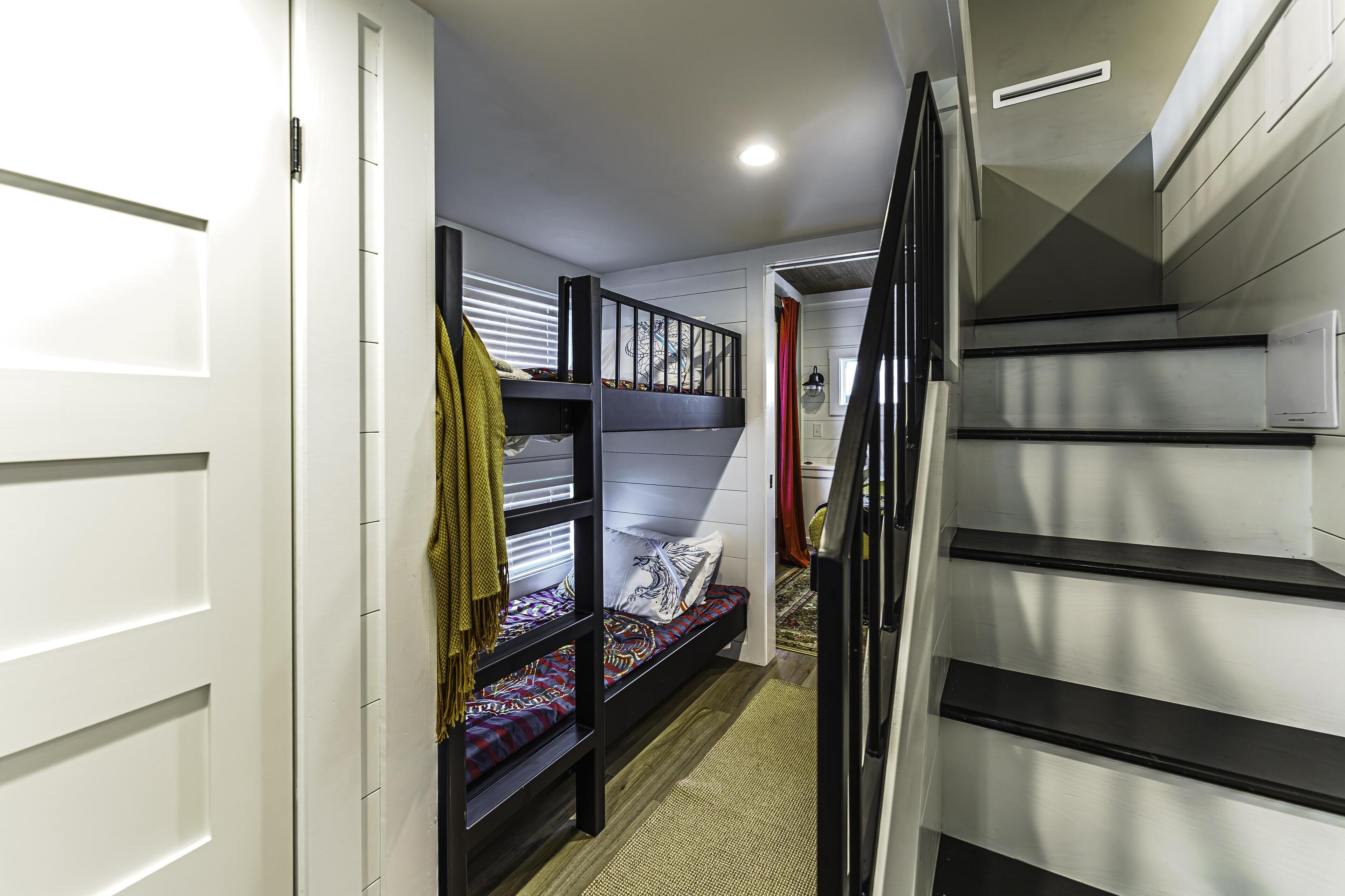 المنشأة من الداخل