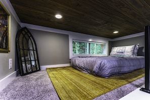 3 bedrooms, bed sheets