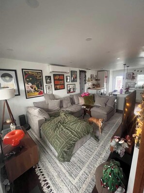 Living area - Enjoyable 1-bedroom apartment with fitness room in Houston (Houston)