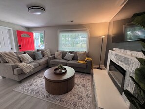 Smart TV, chimenea, tenis de mesa y impresora
