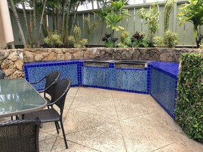 Outdoor dining - Couples Retreat - Getaway to Turtle Bay (Kahuku)