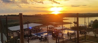 JK Beach Club Bar e Pousada