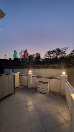 Habitación Deluxe, balcón, vista a la ciudad | Vista desde la habitación