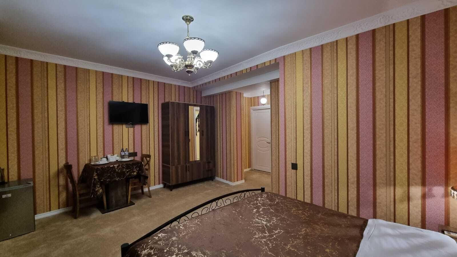 ห้องสแตนดาร์ดดับเบิล, วิวสวนหย่อม | ตู้นิรภัยในห้องพัก, โต๊ะทำงาน, พื้นที่ทำงานแบบใช้แล็ปท็อป, ผ้าม่านกันแสง