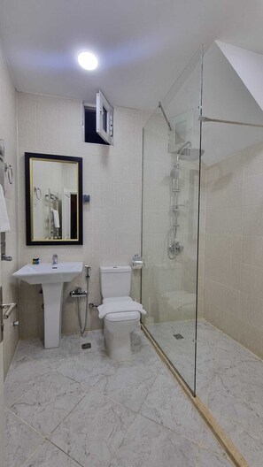 Standard Double Room, Courtyard View | Bathroom -  Retro Silent Boutique Hotel (Baku)