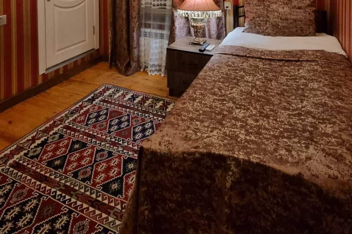 Standard Single Room | In-room safe, desk, laptop workspace, blackout curtains