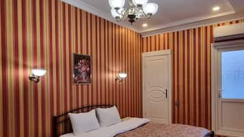 In-room safe, desk, laptop workspace, blackout drapes