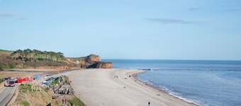 The Roost - Two Bedroom Apartment, Sleeps 3