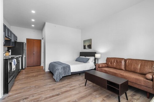 Unit 11 Fox Flats Studios @ Neenah, WI