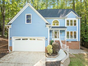 Exterior - Peaceful 4-bedroom house in Cary Near Kokabooth and WakeMed (Cary)