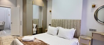 Cozy 2-bedroom condo in lovely Toshkent with AC