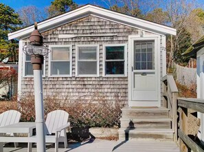 Terrace/patio - 2 Bedroom Waterview Cottage w/water activity access out your front door (Dennis)