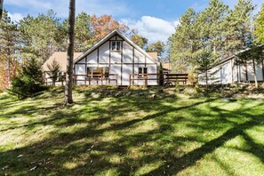 Exterior - Relax on Alpine – kayak – hot tub (Wautoma)