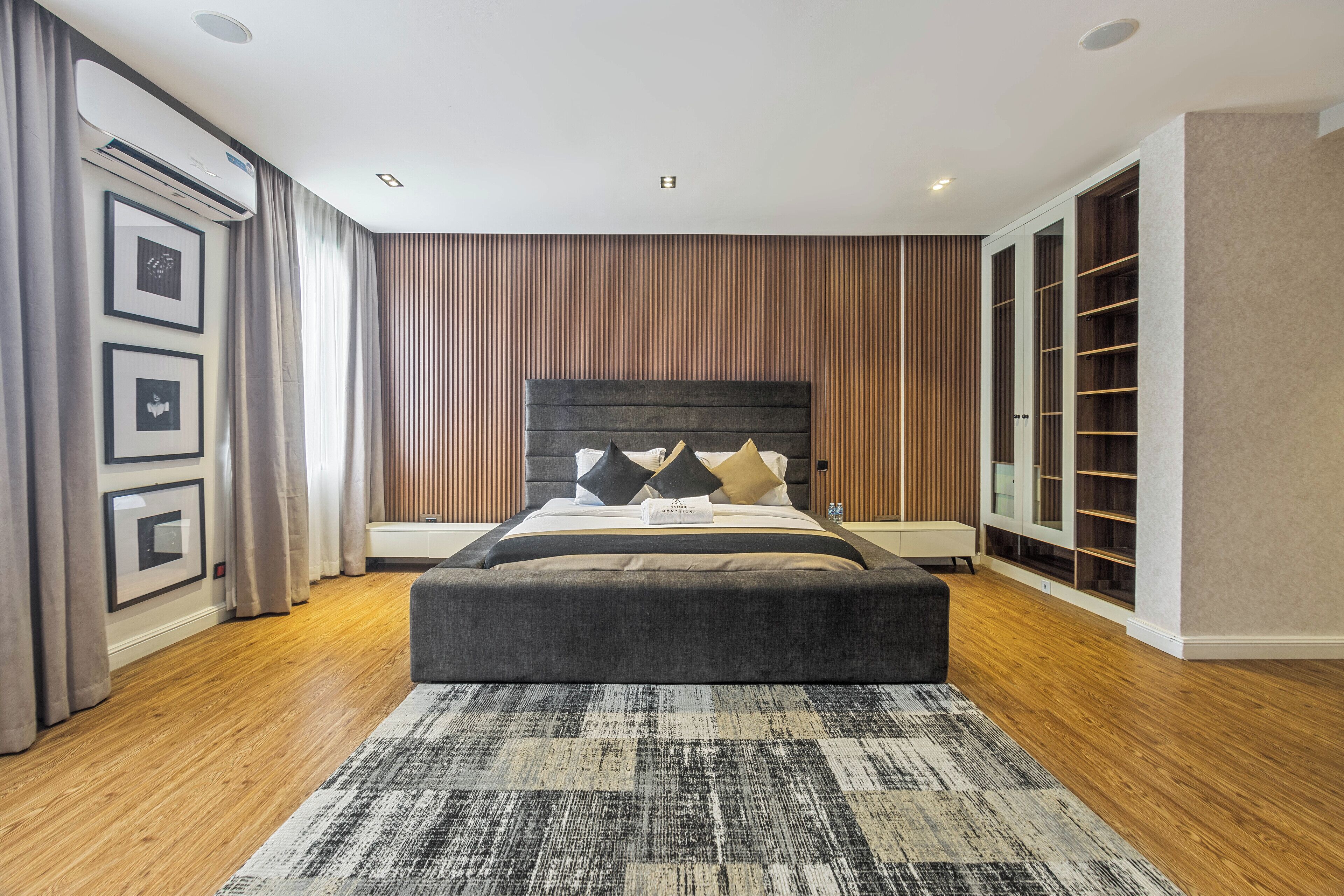 Luxury Apartment, Garden View | In-room safe, desk, laptop workspace, iron/ironing board