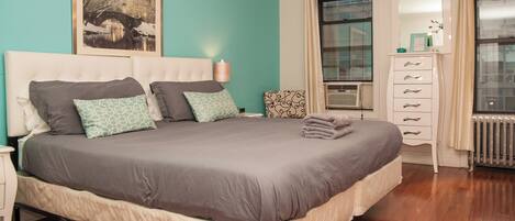 5 bedrooms, internet, bed sheets