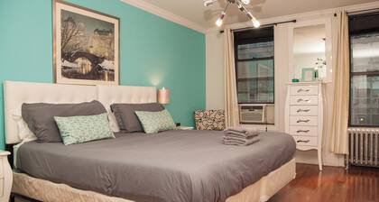 Stylish 5-Bedroom Retreat in a Prime Area!