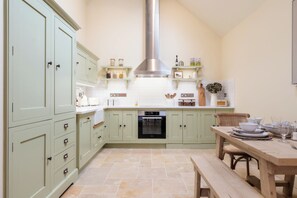 Dining - Stunning 2 Bedroom Cottage near Burford (Burford)