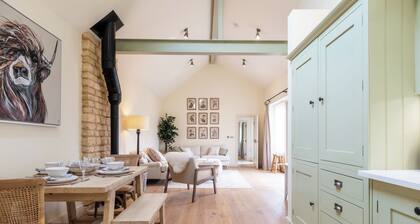 Stunning 2 Bedroom Cottage near Burford