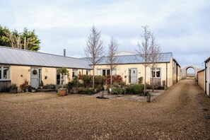 Exterior - Stunning 2 Bedroom Cottage near Burford (Burford)