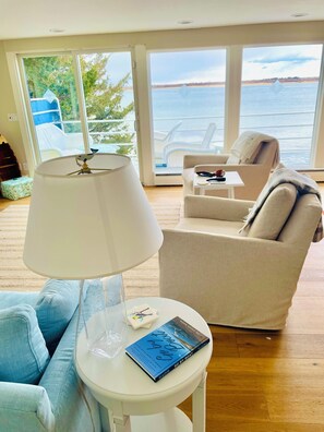Living area - Beachfront Private 3Bdr/3 Bath Home with Sandy Beach on Great Neck in Ipswich MA (Ipswich)