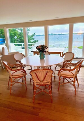 Dining - Beachfront Private 3Bdr/3 Bath Home with Sandy Beach on Great Neck in Ipswich MA (Ipswich)