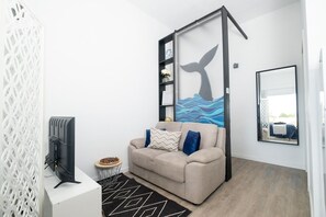 Interior - Guest Suite ("Baleias") near PDL (Sao Roque)