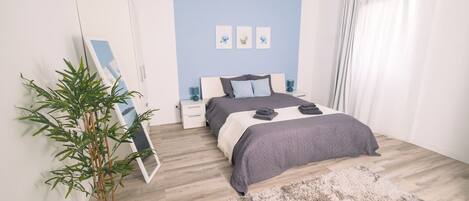 1 bedroom, iron/ironing board, travel cot, free WiFi