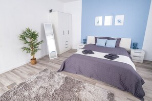 1 bedroom, iron/ironing board, free WiFi, bed sheets - Guest Suite (Hortensia) near PDL (Sao Roque)
