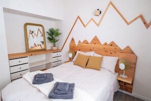 1 dormitorio, tabla de planchar con plancha, wifi gratis y ropa de cama