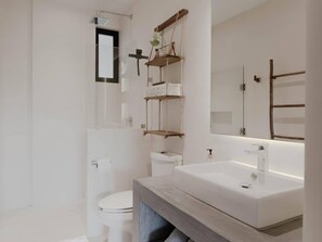 Appartement, 2 chambres | Salle de bain
