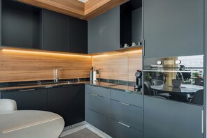 Private kitchen - BHF Residences Luxe Sunset (Arco da Calheta)
