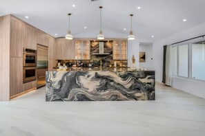 Private kitchen - Casa Serena - Luxury Home, Heated Pool, 2+ Acres (Southwest Ranches)