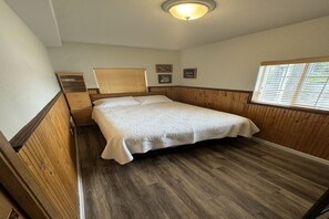 2 bedrooms, bed sheets, wheelchair access