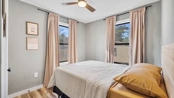 2 bedrooms, WiFi, bed sheets