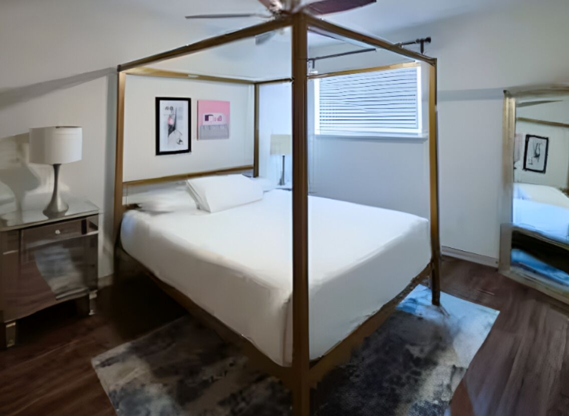 2 slaapkamers, een strijkplank/strijkijzer, gratis wifi, beddengoed