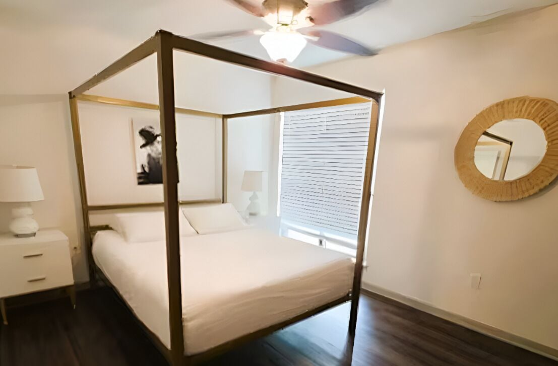 2 chambres, fer et planche à repasser, Wi-Fi gratuit, draps fournis