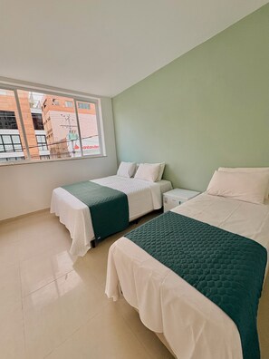 Chambre Quadruple Standard | Wi-Fi gratuit