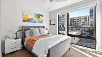 3 bedrooms, desk, iron/ironing board, WiFi