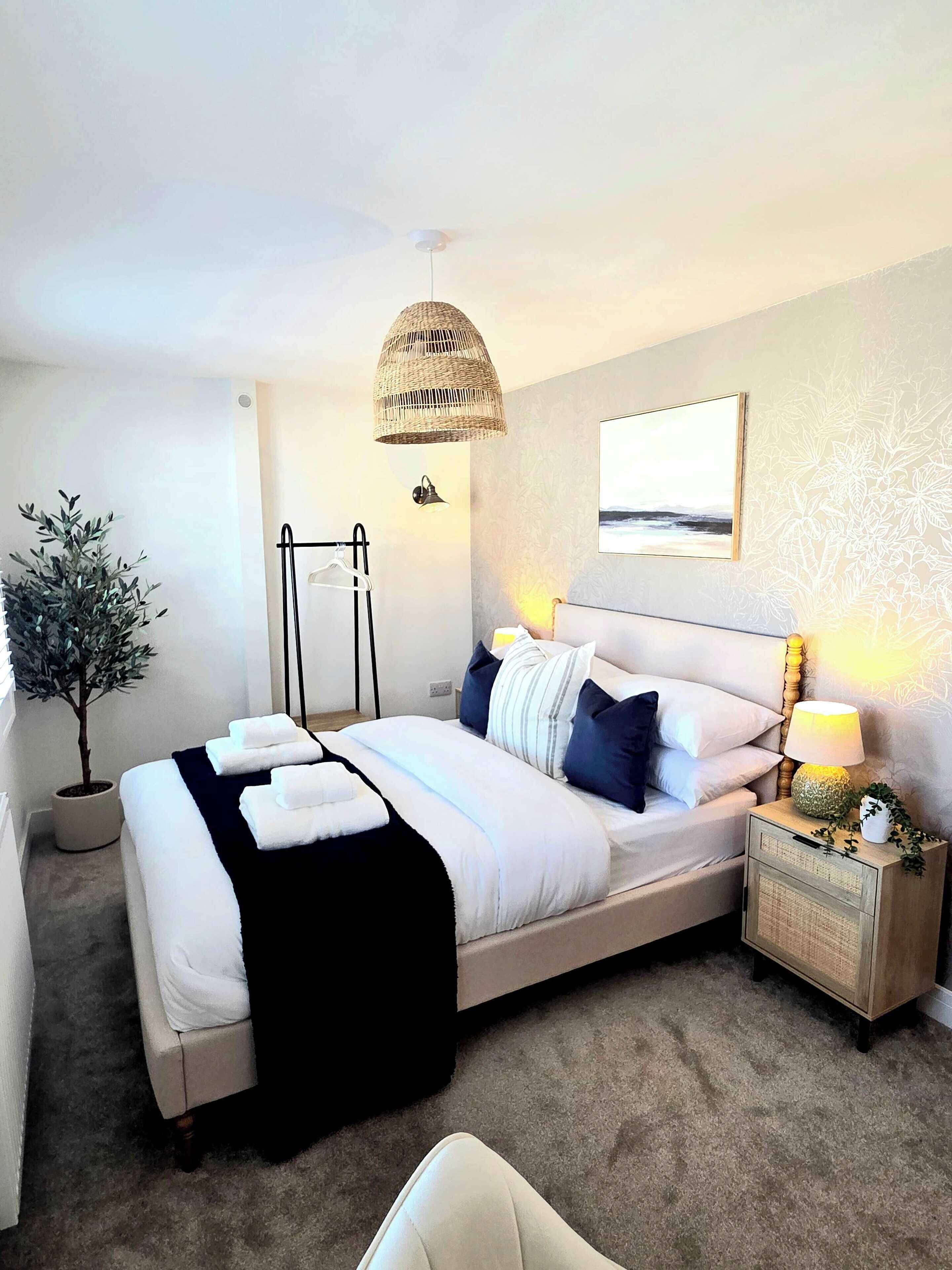 4 bedrooms, iron/ironing board, free WiFi, bed sheets