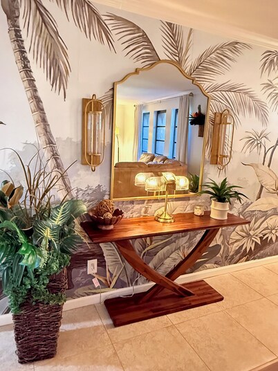 Tropical Southern Exposure Heated Pool Home in the Heart of Cape Coral