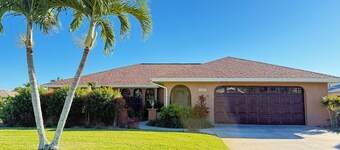 Tropical Southern Exposure Heated Pool Home in the Heart of Cape Coral
