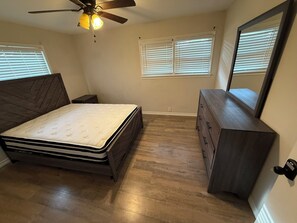 4 habitaciones, wifi y ropa de cama 