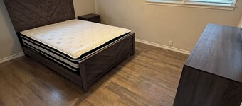 Private Furnished Rooms in 4BR Home Travel Nurses & Contractors are Welcome