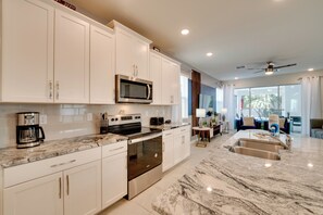 Micro-ondas, fogão, cooktop, lava-louças